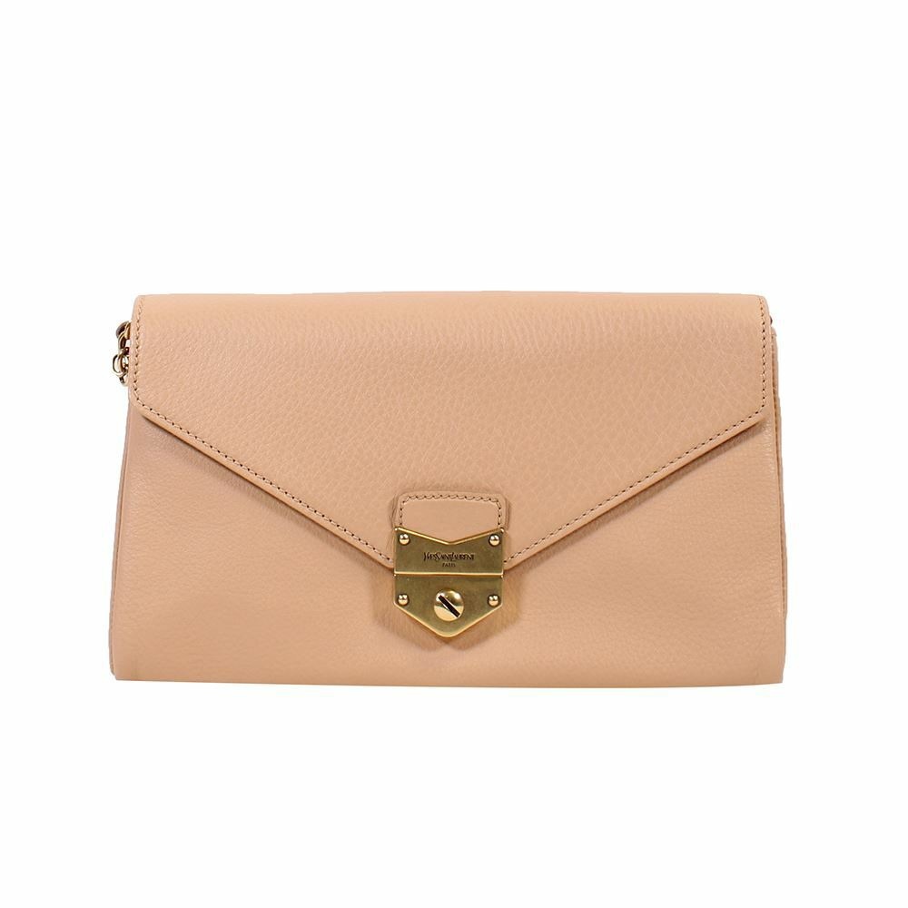 Yves Saint Laurent
Dandy Flap Bag
